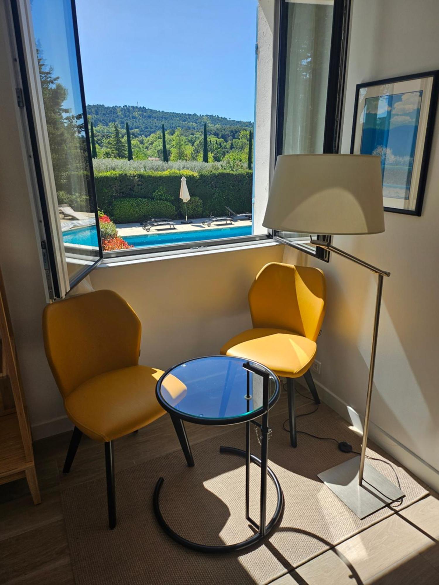 ルールマラン La Luberonne Bed & Breakfast エクステリア 写真