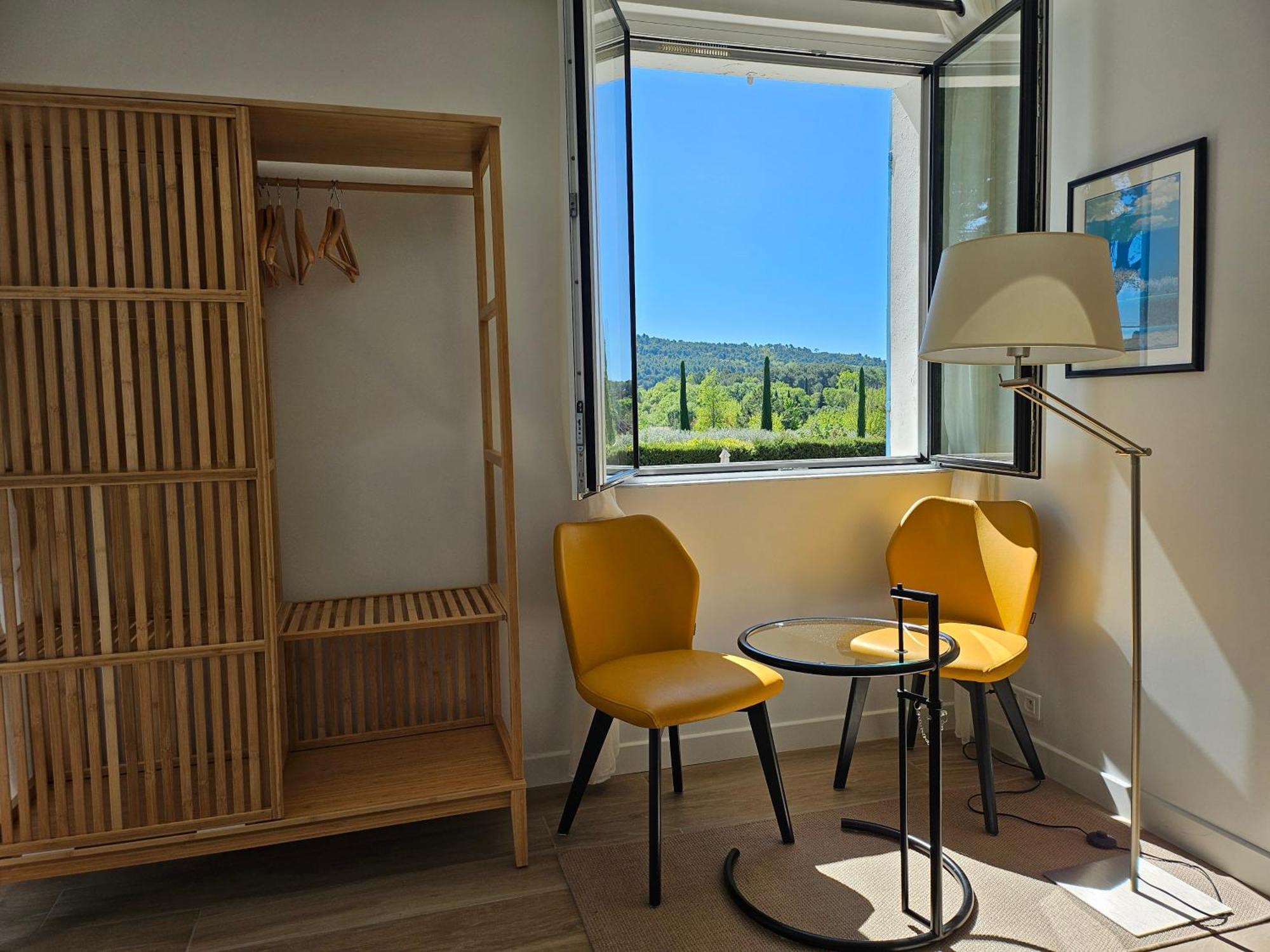 ルールマラン La Luberonne Bed & Breakfast エクステリア 写真