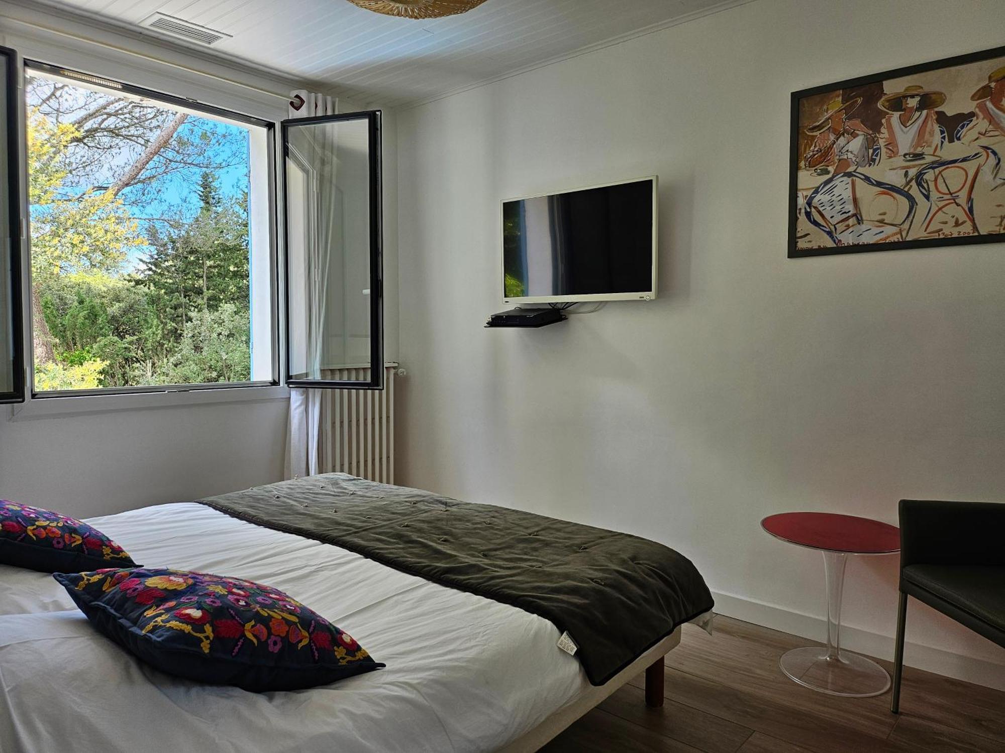 ルールマラン La Luberonne Bed & Breakfast エクステリア 写真