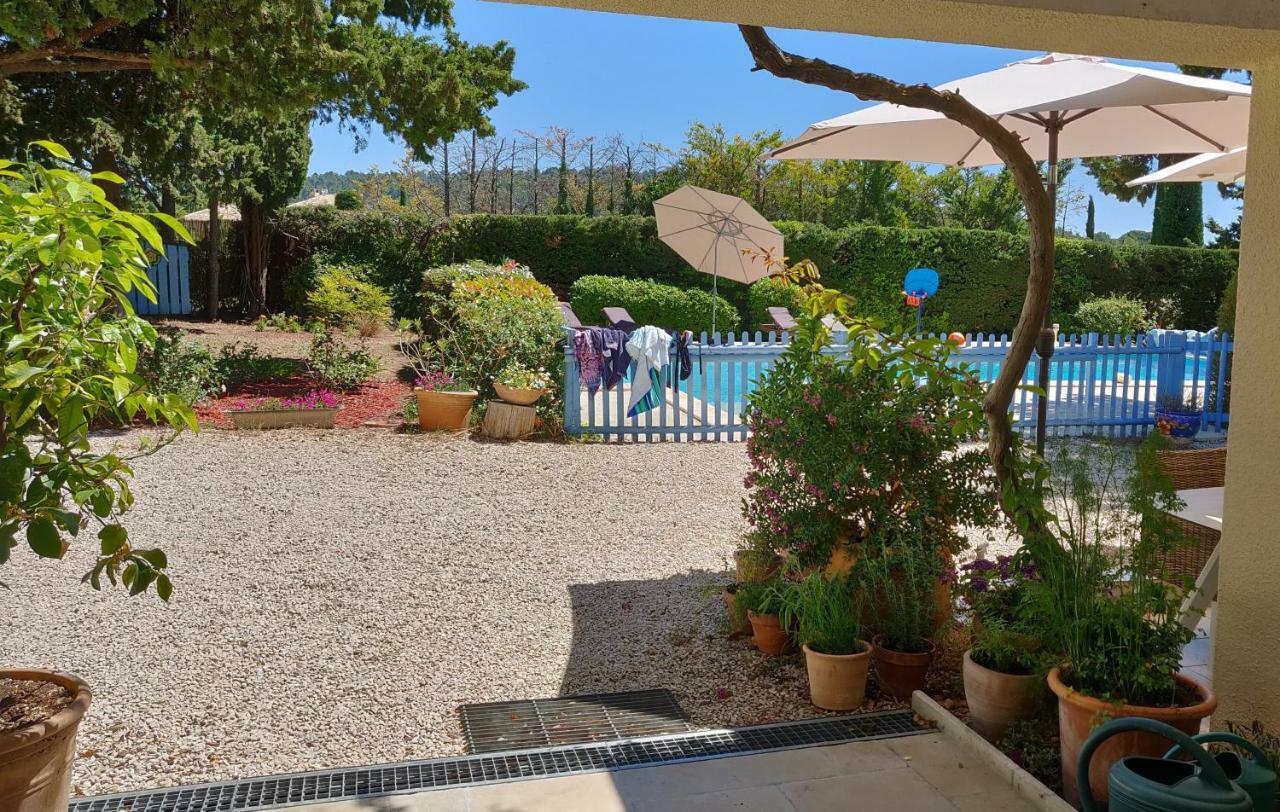 ルールマラン La Luberonne Bed & Breakfast エクステリア 写真