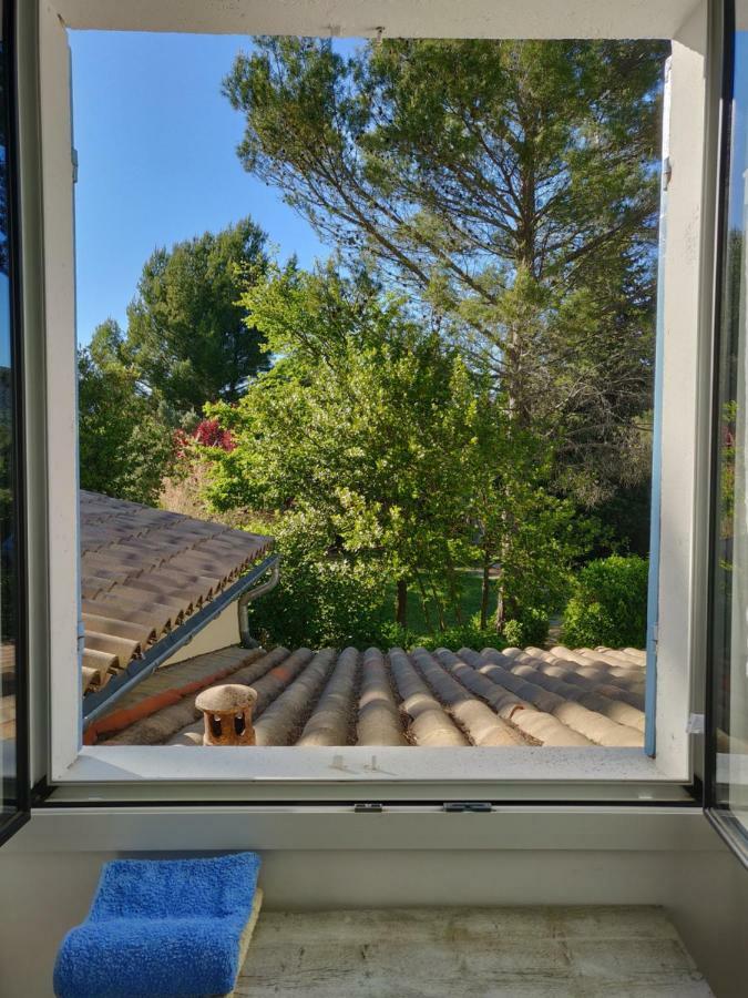 ルールマラン La Luberonne Bed & Breakfast エクステリア 写真